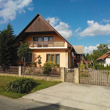 Valentin Vendeghaz Hotel Balatonlelle Ngoại thất bức ảnh