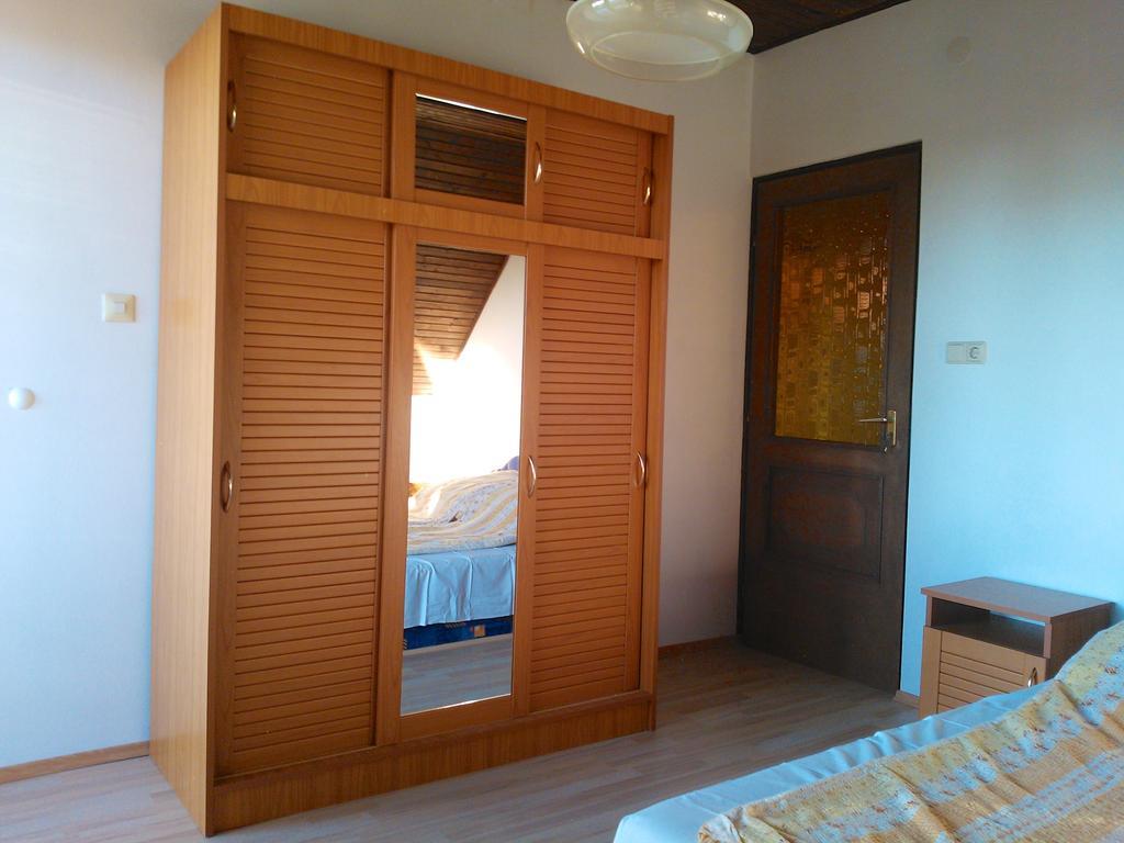 Valentin Vendeghaz Hotel Balatonlelle Ngoại thất bức ảnh