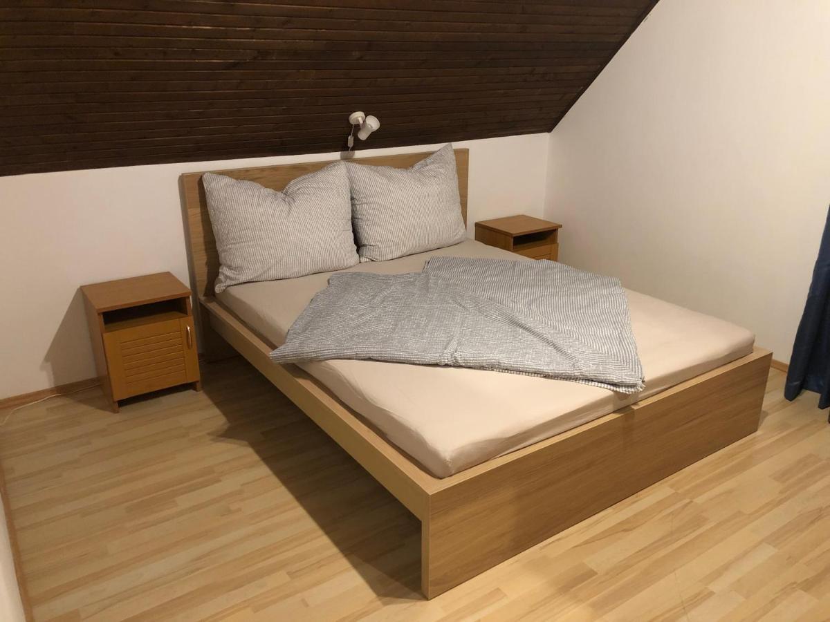 Valentin Vendeghaz Hotel Balatonlelle Ngoại thất bức ảnh