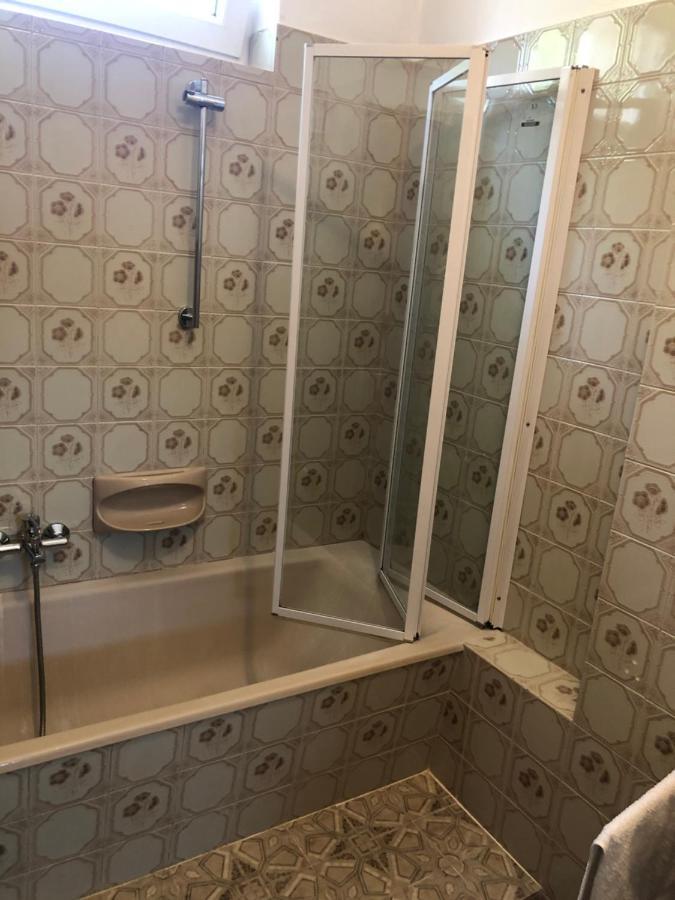 Valentin Vendeghaz Hotel Balatonlelle Ngoại thất bức ảnh
