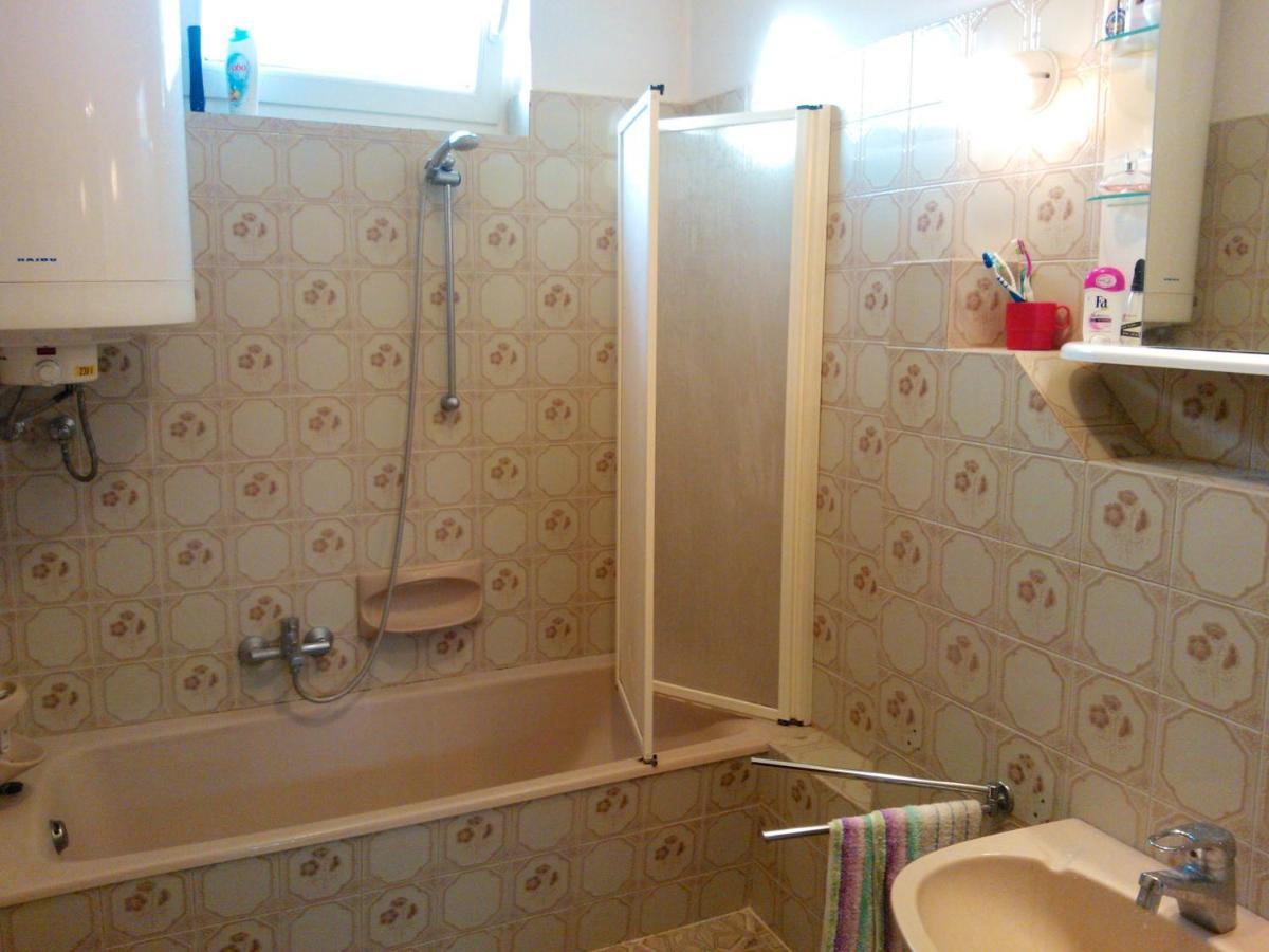 Valentin Vendeghaz Hotel Balatonlelle Phòng bức ảnh