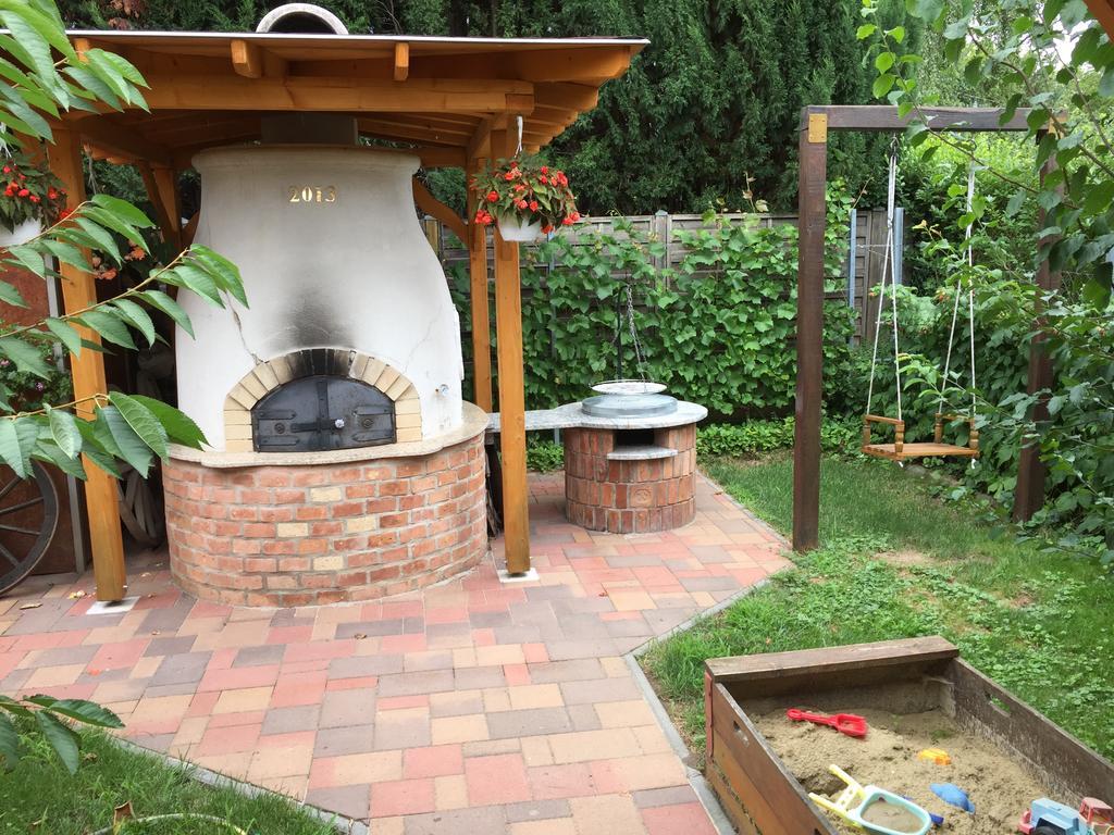 Valentin Vendeghaz Hotel Balatonlelle Ngoại thất bức ảnh